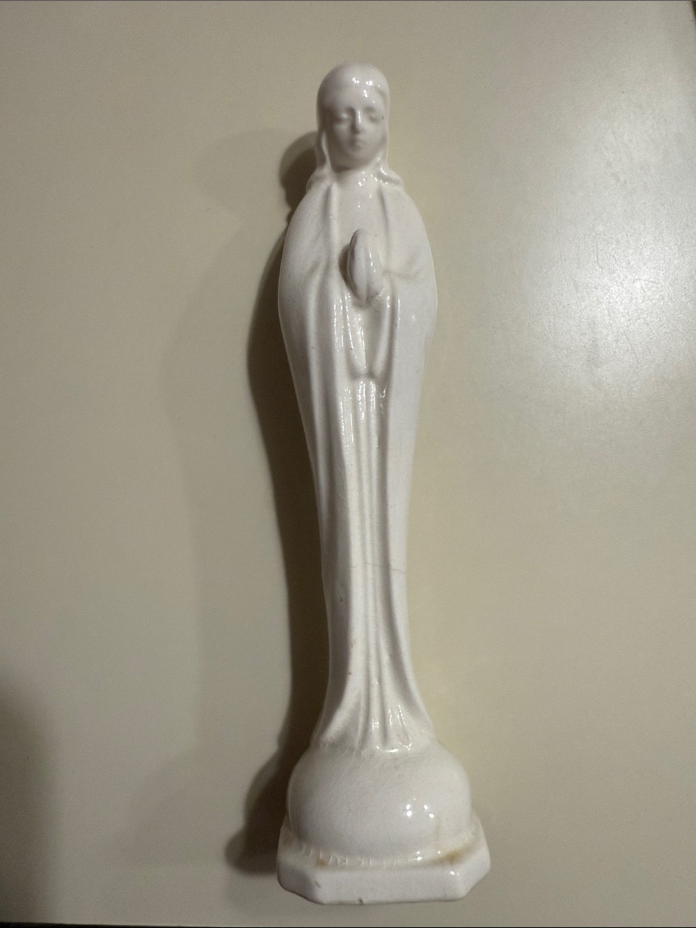 Small Vintage Virgin Mary Praying White Ceramic Figurine Statue